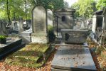 PICTURES/Le Pere Lachaise Cemetery - Paris/t_P1280660.JPG